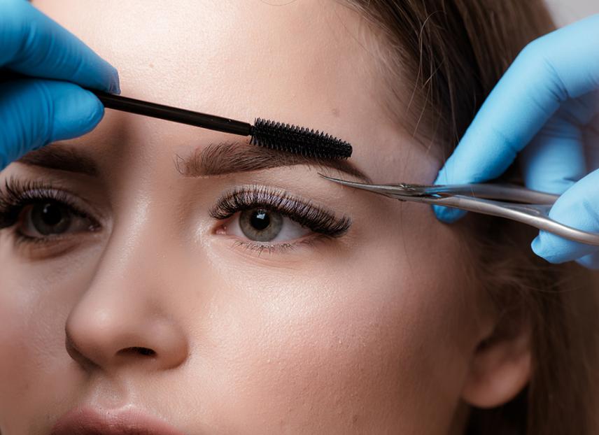 Eyebrow Trimming - Is It Worth It And How It Is Done?