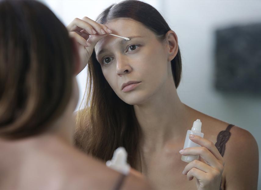 How to Properly Groom Eyebrows at Home